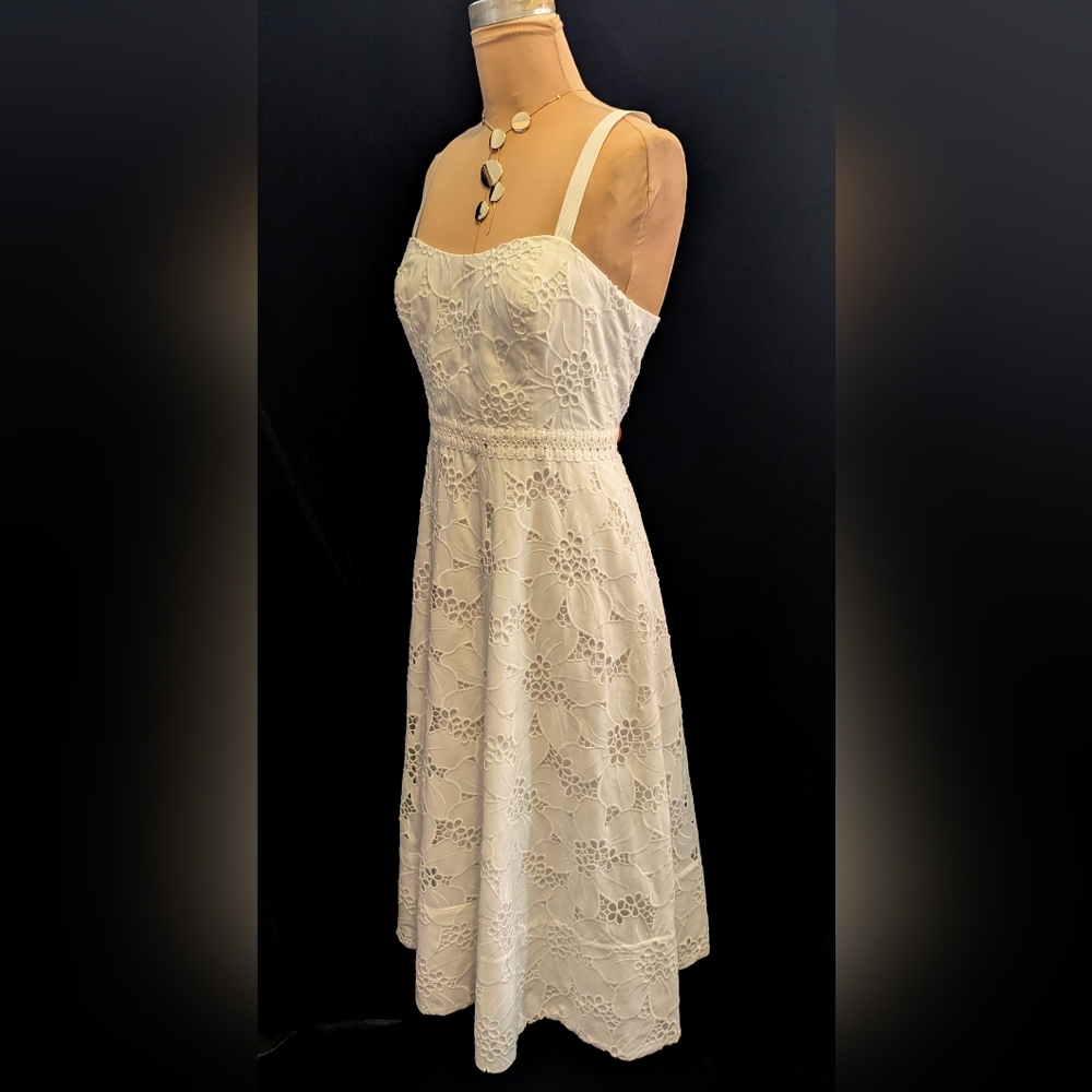 Lilly Pulitzer White Eyelet Sundress Graduation, Party, Bust 37"-38" Size 10? - Picture 6 of 10